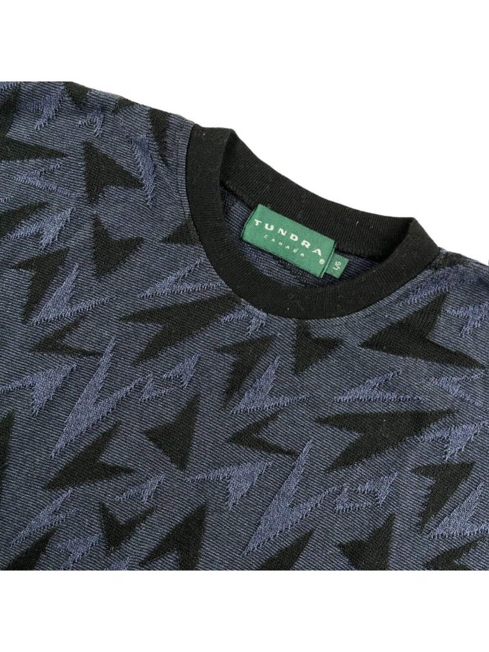 VTG Tundra Men's Blue/Black Geometric Coogi Sweater • Large
